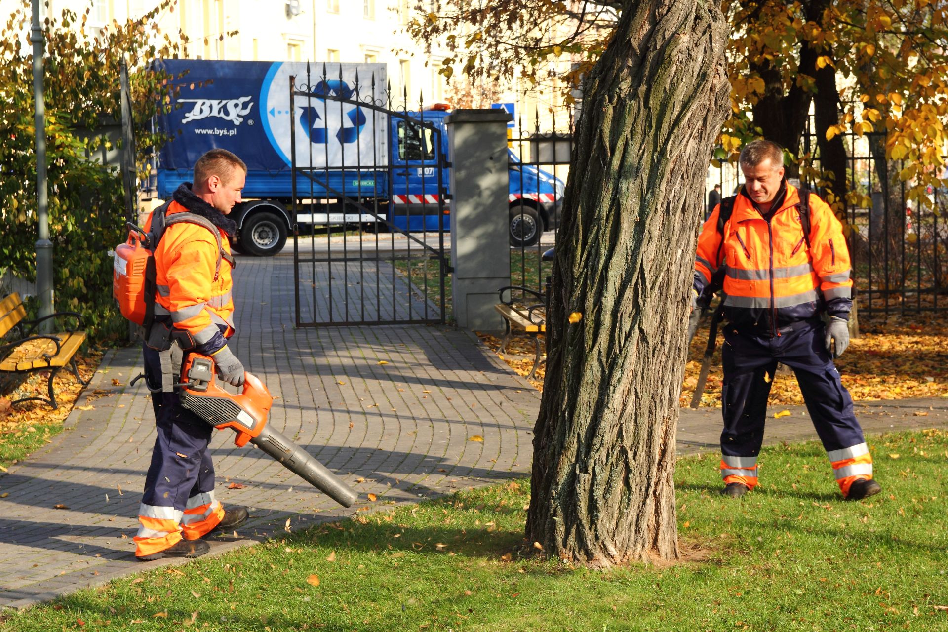 BYS sprzątanie dzikich wysypisk warszawa